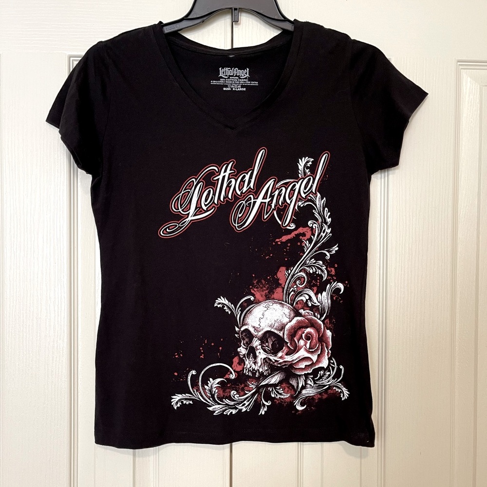 Graphic tee